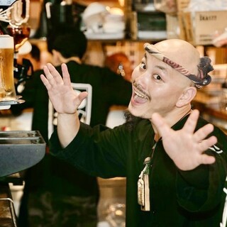 來博多的紀念，拍張照片吧♪ 祇園店的招牌店長新ちゃん