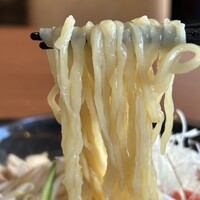 北京ダック専門店 銀座芳亭 - モチモチ麺
