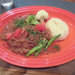 ハッシュドビーフ　バターライス添え