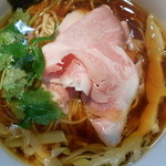 中華そば 四つ葉 - 生ハムみたいな叉焼