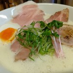 鶏か鶏以外か - 