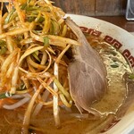 ラーメン屋　壱番亭 - 料理写真:辛ネギ白味噌ラーメン（UP）