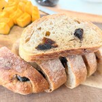 プティ・グーテ - ﾌﾟﾙｰﾝとﾋﾟｰﾙ  ｶﾙﾀﾞﾓﾝのｶﾝﾊﾟｰﾆｭ  550円