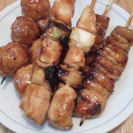 Hamakei - 鶏つくね串、ねぎま串、皮串