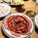 Cerdi - 牛タン低温ユッケ 