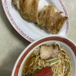 天一軒 - 餃子、ラーメン