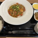 CHINESE DINING 瑞 - 【香辣魚塊】週替わりランチ定食