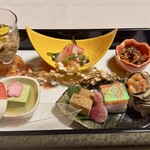 食べるお宿 浜の湯 - 前菜 /和牛時雨煮、金目鯛醤油漬け、きのこ酢浸し、栄螺真砂焼き、サーモン寿司、鮪松風、蚕豆豆腐