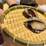 食べるお宿 浜の湯 - 生きた鮑