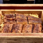 いた屋本家 - 料理写真:天領うなぎのせいろ蒸し(上)  ３８００円