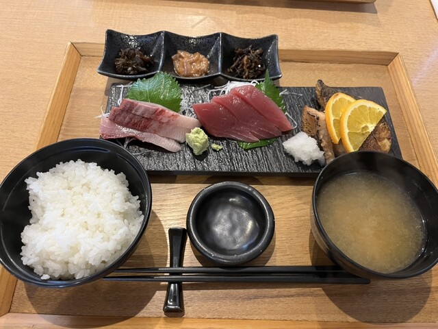 白鳥丸 - 御宿/海鮮丼 | 食べログ