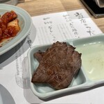 広島焼肉　肉屋のぶすけ紙屋町 - タンは良く焼き派です
