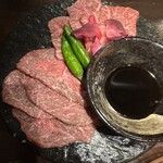 炭火焼肉 ホルモン にく式 - 