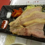 名物のむし豚！800円　ほんとに旨い！