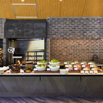 MAKIBI - Buffet Table