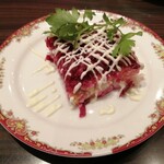 Cafe RUSSIA - ミルフィーユサラダ「毛皮のコートを着たニシン」じゃがいもとニシンとビーツのミルフィーユです♡ビーツの赤紫色が鮮やかです♪