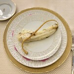 SALONE TOKYO - うるおい春夏秋冬とうもろこし〝おおもの” 穴子のフリットとルバーブ