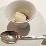 レフェルヴェソンス - ほのかに焦がした～リンゴのキヤラメルゼとくろもじのアイスクリーム、ミューズリ★