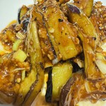 本格中華・北京ダック専門店 北京カォヤーテン - 麻婆茄子は独特の味でした。多分調味料（豆板醤）が自家製だからね。本格的な味でした