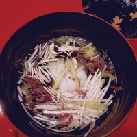 加賀屋 銀座店 - お椀　油目葛打ち　松茸　柚子