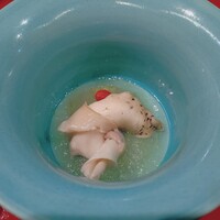 加賀屋 銀座店 - 先付　冬瓜の摺り流しバイ貝旨煮、加賀太胡瓜
