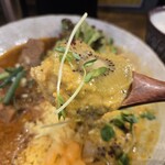 SPICY CURRY 魯珈 - 