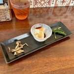 バルバルキッチンアメリ - 前菜盛合せ
      きのこのソテー、冷奴、ほうれん草の洋風お浸し