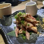 Tomoru屋 - 鶏のタタキ。