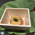 割烹 いわき - サーモンといくら雲丹のせ