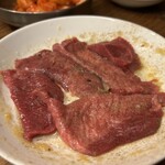 ホルモン焼味紘 - 塩タン