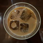 椿屋珈琲 - 2025.09.17 (水)    カフェラテ（アイス）　1350円（税込）