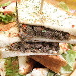 ボディーブロー（レバーのパテのサンドイッチ) 2014.10.25