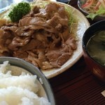 豚肉生姜焼き定食（880円）