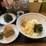 ウエストうどん - 料理写真: