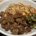 吉野家 - 肉だく牛魯肉飯