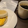 スターバックスコーヒー - お料理①挽きソーセージパティ&スクランブルエッグのイングリッシュ・マフィン(税込440円)
冷蔵を温めて提供、普通
お飲み物①ICE珈琲(税込394円)
朝のセットでショート⇒トールにUP