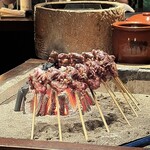 たでの葉 - スッポンを焼いています♪