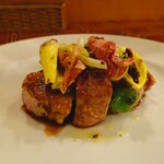 イル・ベヴィトーレ - 伊予いも豚肩ロースのアッロースト