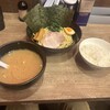 ラーメン六角家