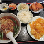 台湾料理 シンシン - エビマヨ定食