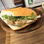 Hung's Kitchen - バインミー（チャーシュー）