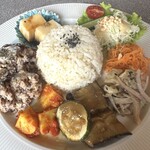 Cafe&Shop Chill Out - 