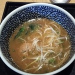 麺屋一燈 - つけ汁。濃厚で麺によく絡むが飽きるようなくどさはない。