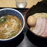 麺屋一燈 - 特製濃厚魚介つけ麺！