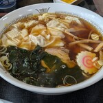 食堂 なすの屋 - ワンタンメン　880円