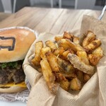 にくがうまい店 Food Park - 