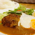 ハンバーグライス <ライス付き> (860円)