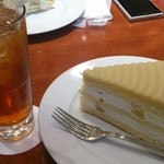 HARBS 名古屋ラシック店 - マロンケーキとココナッツティー