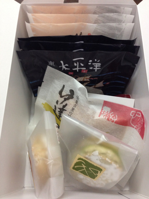 梅花堂　 本町店（バイカドウ） - 本塩釜（和菓子）の写真