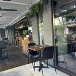 ALOHA STEAK HOUSE - 風が気持ちいいテラス